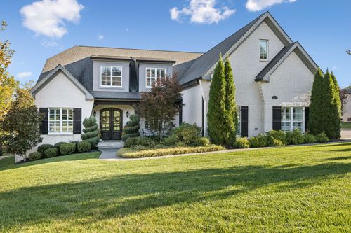 300 Belle Vista Ct, Franklin, TN, 37064-1443 | Card Image