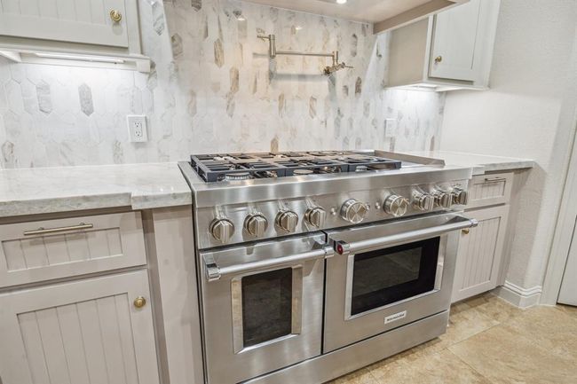 New Pro-Line Gas Cooktop And Double Oven. A Chef's Dream | Image 15