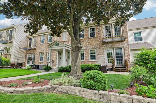 6808 Old Sauk Court, Madison, WI, 53717 | Card Image