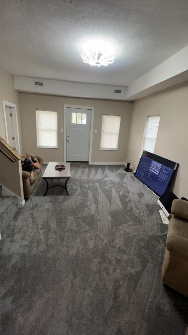 725 Washington St, Home with 0 bedrooms, 0 bathrooms and 4 parking in Lakeview MI | Image 8