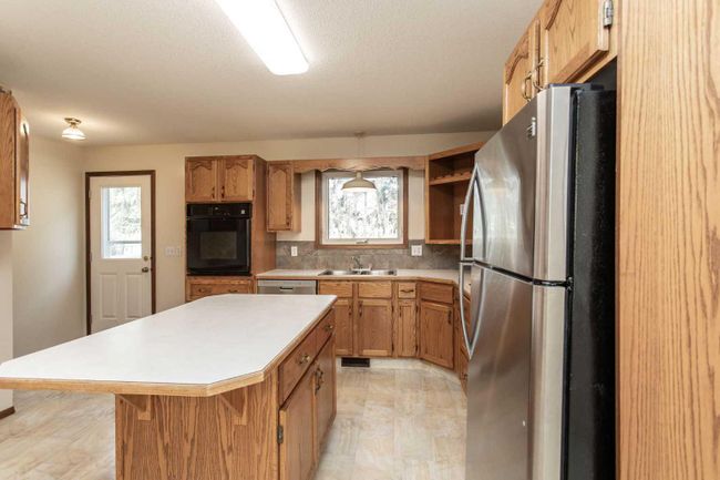 13 Bruns Crescent, Home with 5 bedrooms, 4 bathrooms and 4 parking in Lacombe AB | Image 16