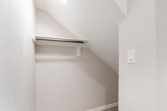 9917 Brickhouse Dr, House other with 3 bedrooms, 3 bathrooms and 2 parking in Houston TX | Image 17