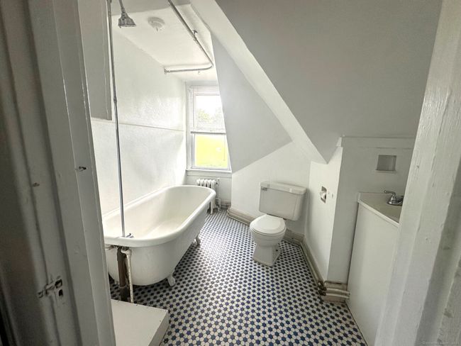 APT-3R - 512 Townsend Ave, Home with 1 bedrooms, 1 bathrooms and null parking in New Haven CT | Image 13