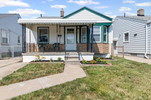 582 Mill St, Lincoln Park, MI, 48146-2848 | Card Image