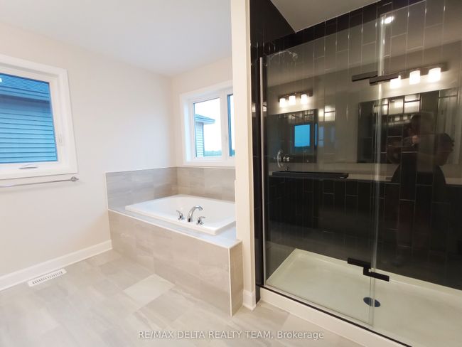 801 Gamble Dr, House other with 4 bedrooms, 3 bathrooms and 4 parking in Russell ON | Image 16