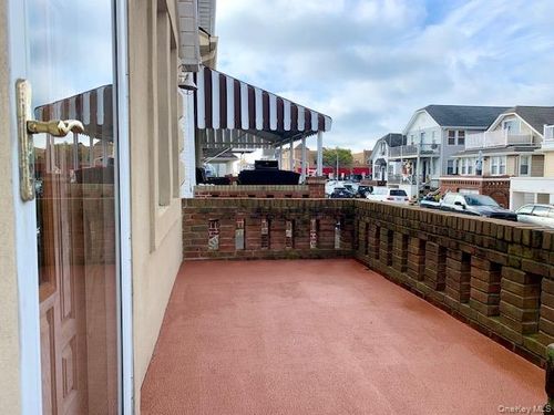 main-72 Georgia Ave, Long Beach, NY, 11561-1237 | Card Image