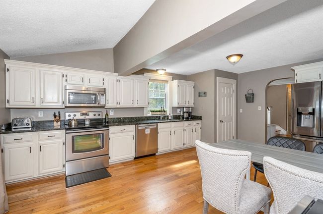 12 Norval Ave, House other with 3 bedrooms, 2 bathrooms and 4 parking in Stoneham MA | Image 4