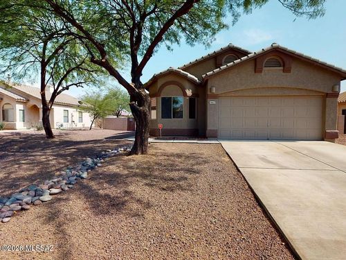 5667 W Shady Grove Drive, Tucson, AZ, 85742 | Card Image