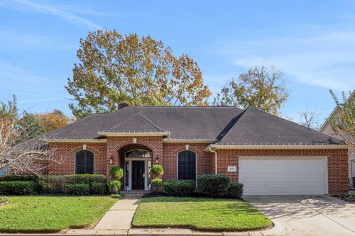 4602 Lake Village Dr, Fulshear, TX, 77441-4013 | Card Image