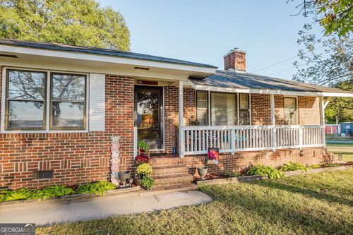 205 Mathews St, Barnesville, GA, 30204-1421 | Card Image