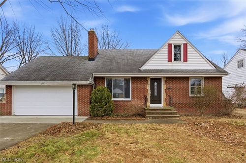 295 E 276th St, Euclid, OH, 44132-1301 | Card Image