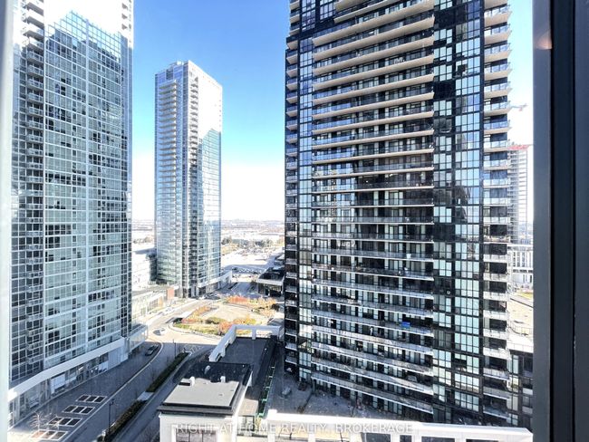 1306 - 2920 Highway 7, Condo with 1 bedrooms, 1 bathrooms and null parking in Vaughan ON | Image 27