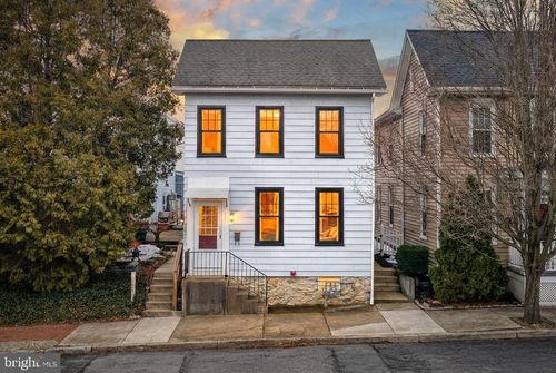 417 S High St, MECHANICSBURG, PA, 17055-6429 | Card Image