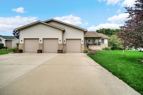 2800 Goldfinch Street, Portage, IN, 46368 | Card Image