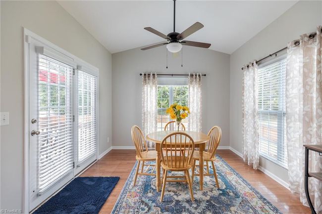 Breakfast Nook | Image 9