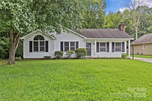 10315 Ranleigh Ln, Charlotte, NC, 28273-3756 | Card Image