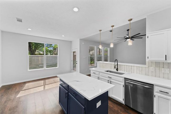 1410 Roundleaf Ct, House other with 4 bedrooms, 2 bathrooms and 2 parking in Katy TX | Image 8