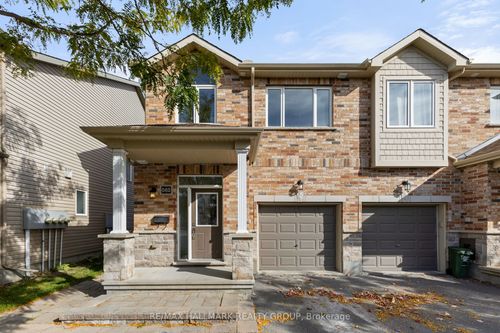 {{alt}} | Card Image