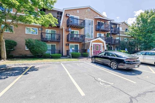 7-210 Brook Village Road, Nashua, NH, 03062 | Card Image