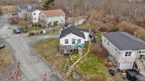 1 Trelyn Rd, Halifax, NS, B3P1N8 | Card Image