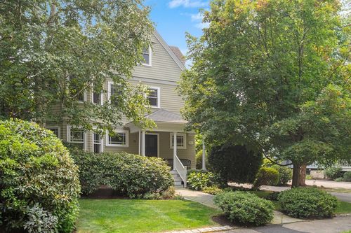 26 Sewall St, Newton, MA, 02465-2613 | Card Image