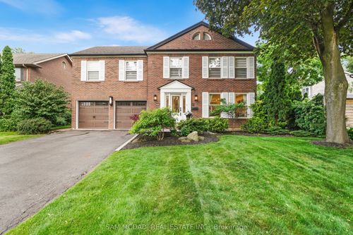 1882 Sherwood Forrest Cir, Mississauga, ON, L5K2E7 | Card Image