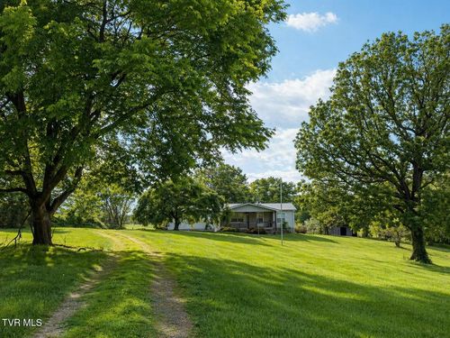 3810 W Allens Bridge Rd, Greeneville, TN, 37743-1776 | Card Image