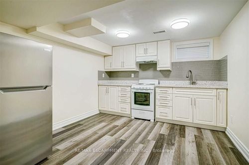 42 Madron Cres, North York, ON, M3J1J1 | Card Image