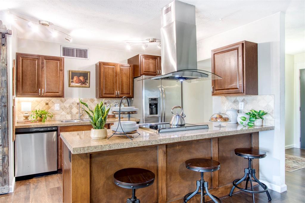 Young Dr, The Colony, TX 75056