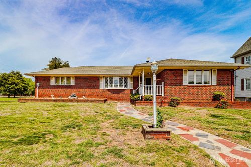 7 E 2nd St, Port Reading, NJ, 07064-1506 | Card Image