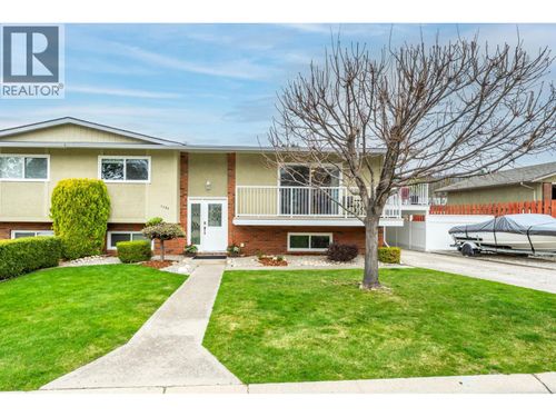 1584 Beatty St, Penticton, BC, V2A7B3 | Card Image