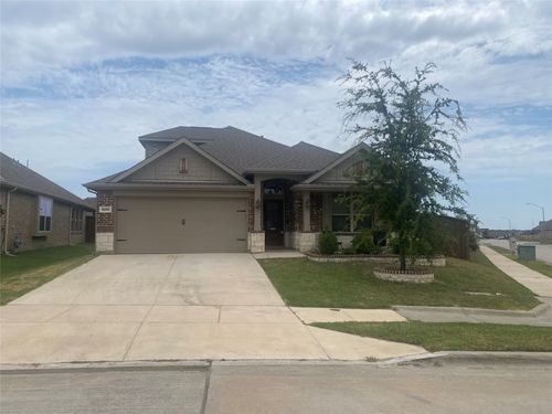 9200 Flying Eagle Ln, Fort Worth, TX, 76131-1746 | Card Image