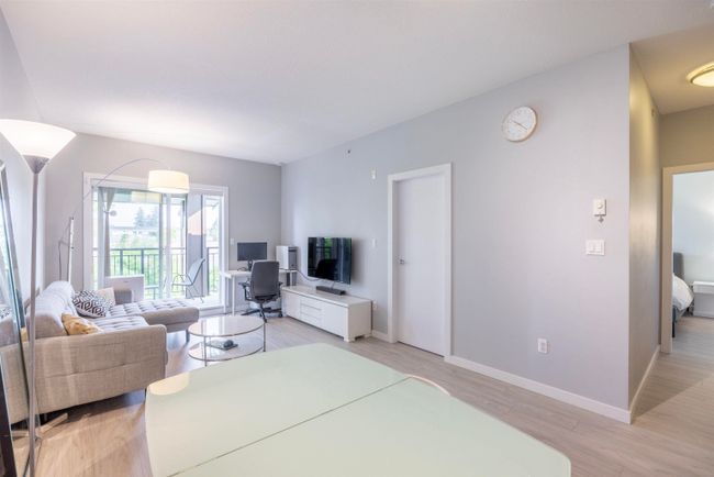 417 - 5889 Irmin Street, Condo with 2 bedrooms, 2 bathrooms and 1 parking in Burnaby BC | Image 5