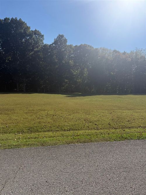 8121 Richardsville Rd, Bowling Green, KY, 42101-8921 | Card Image