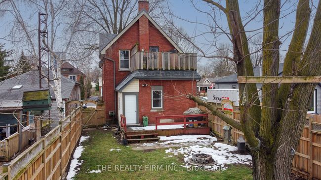 666 Lorne Ave, Home with 5 bedrooms, 3 bathrooms and 1 parking in London ON | Image 35