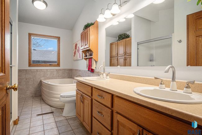 59 S Harmon Dr, House other with 2 bedrooms, 2 bathrooms and null parking in Mitchell SD | Image 16