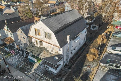 216 Andover St, Wilkes Barre, PA, 18702-4255 | Card Image