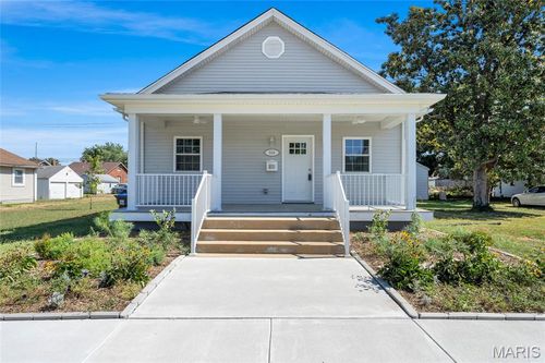526 State St, Dupo, IL, 62239-1418 | Card Image