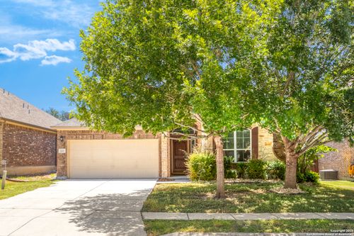 233 Flint Rd, Cibolo, TX, 78108-3807 | Card Image