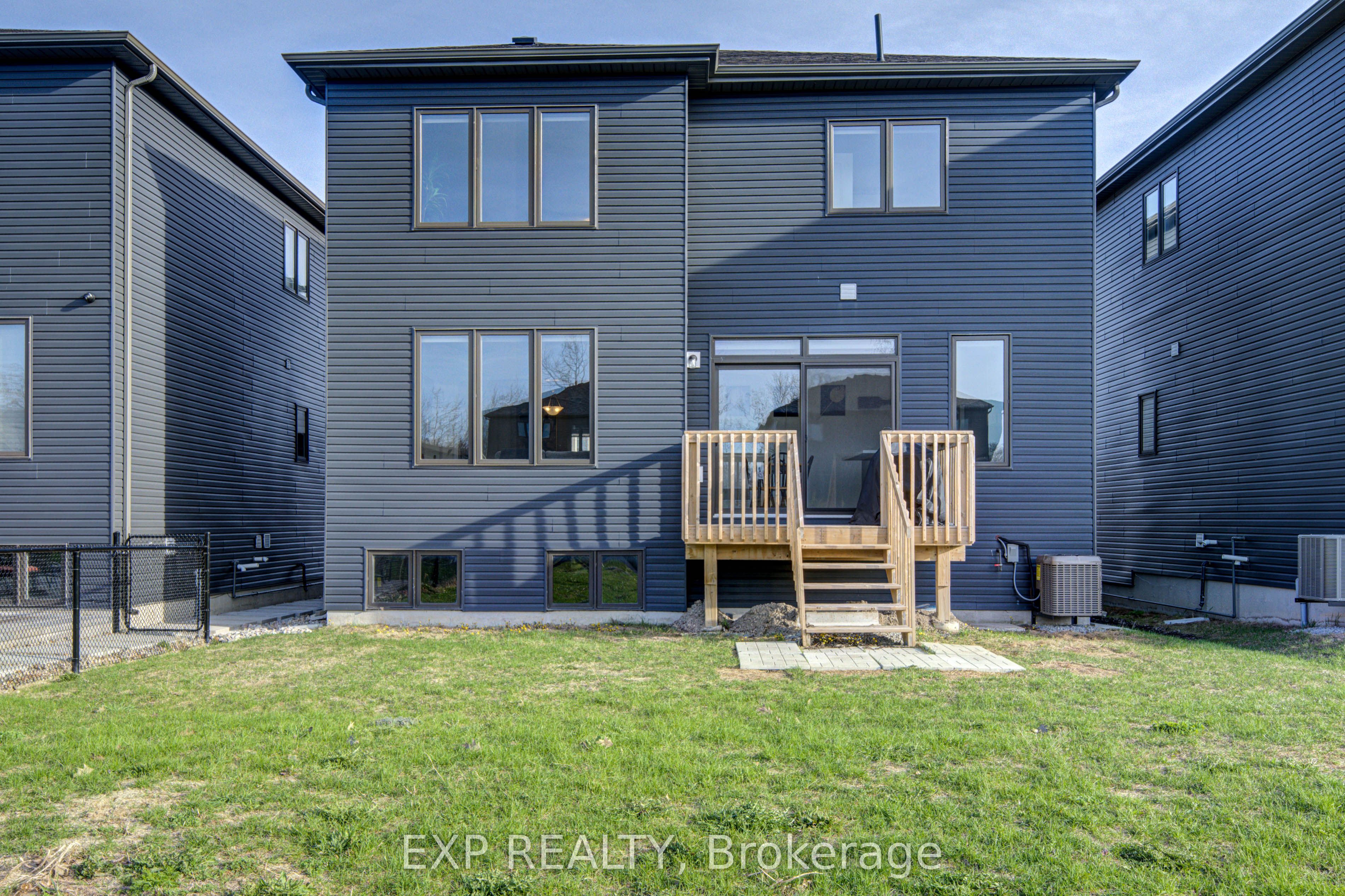 Residential in Wasaga Beach 5