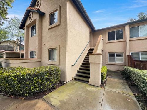 h-11231 Avenida De Los Lobos, San Diego, CA, 92127-2218 | Card Image