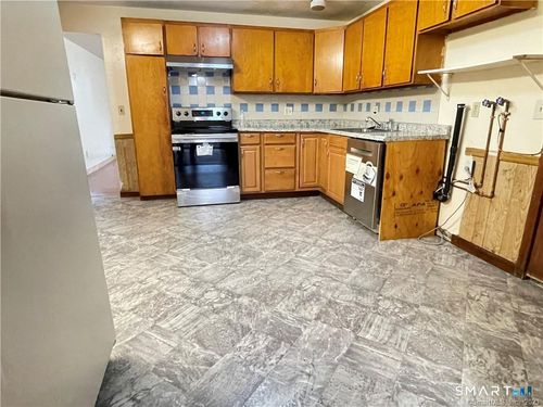 apt-a1-19 Bell Ct, East Hartford, CT, 06108-3828 | Card Image