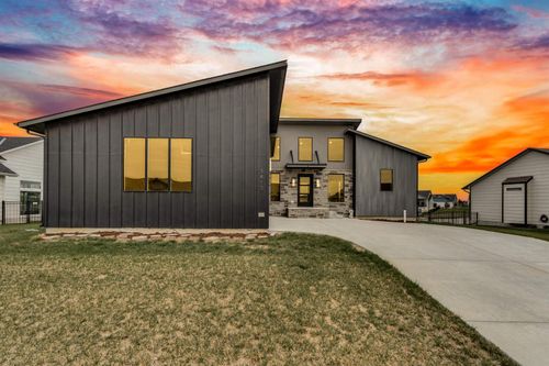 3413 S Capri St, Wichita, KS, 67210-1920 | Card Image