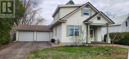 563 Perth St, Pembroke, ON, K8A6B7 | Card Image