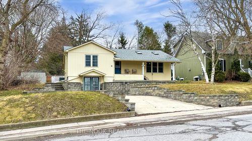 15217 Old Simcoe Rd, Port Perry, ON, L9L1L1 | Card Image
