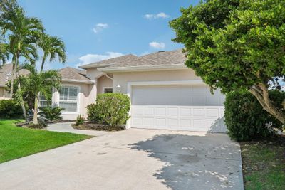 5450 E 1st Square Sw, House other with 4 bedrooms, 3 bathrooms and null parking in Vero Beach FL | Image 3