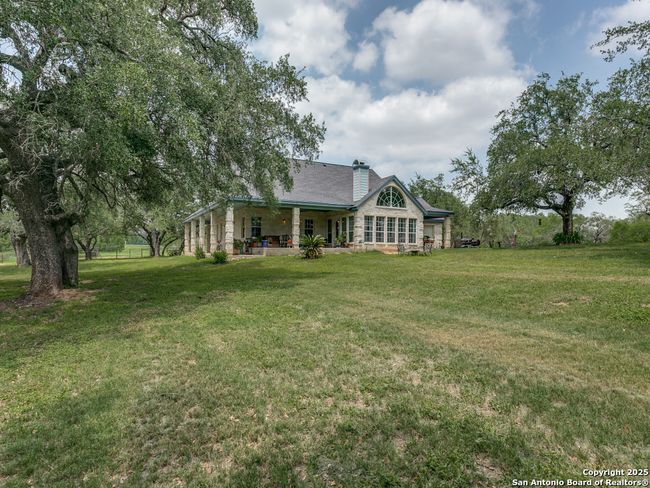 6840 S Loop 1604 W, House other with 3 bedrooms, 3 bathrooms and null parking in Von Ormy TX | Image 5