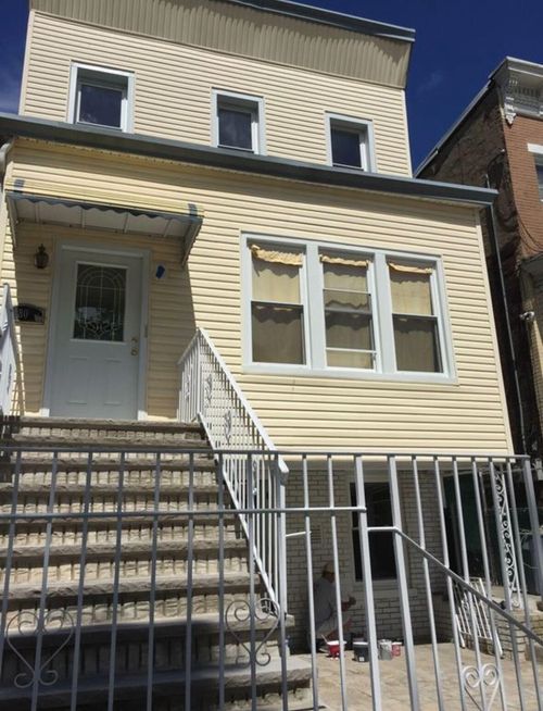 80 Linden Ave, Jersey City, NJ, 07305-3919 | Card Image