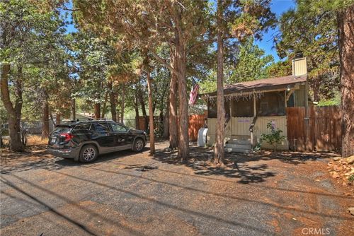 428 Maple Ln, Sugarloaf, CA, 92386-9733 | Card Image