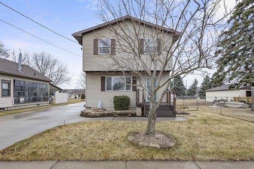 137 Gruenwald Avenue, NEENAH, WI, 54956 | Card Image